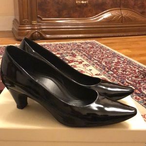 DANA DAVIS MADE IN ITALY glossy black heels